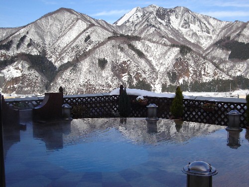 Onsen Japan - Hot spring with a mountain view. It's simply AWESOME!