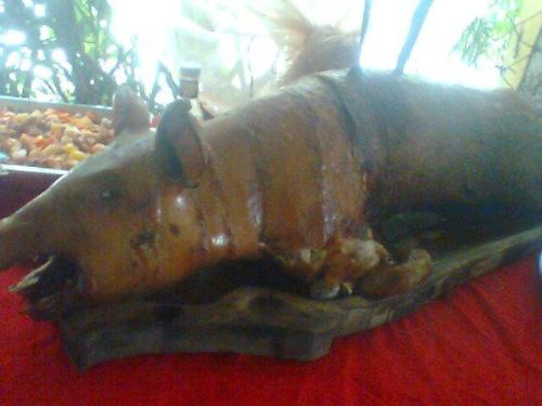 Pig lechon - No I don't eat pig lechon.