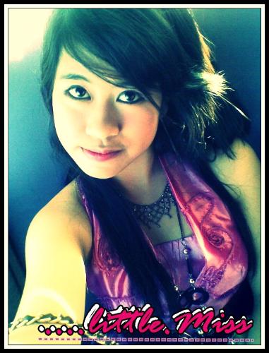 me . me . me - this is a photo of myself .