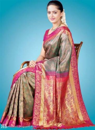 Traditional wear in India - The sari is the favorite specially among the recently married women