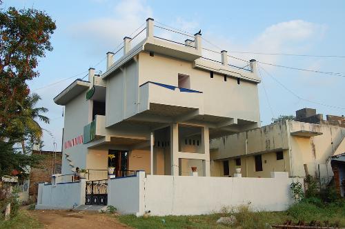 residence-1 - simple cantilevered spatial play