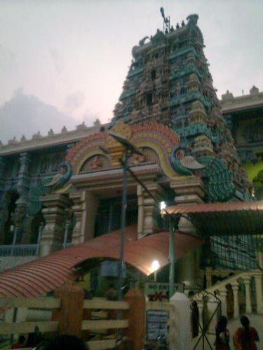 Ratnagiri Temple in Tamil Nadu - Ratnagiri temple situated on the hill top.