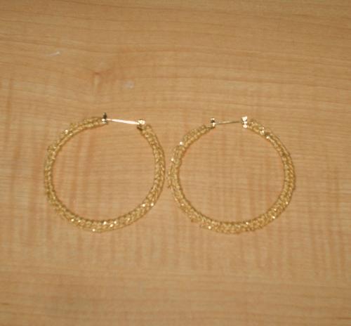 Crochet hoop earrings - My first crochet hoop earrings really easy. I think I am going to make some more.