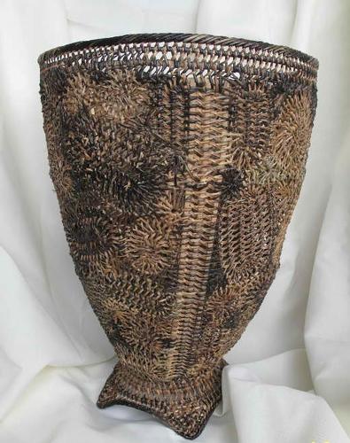 native base - this is a rattan native vase