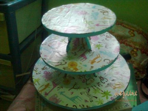CupCake Tower - Cupcake tower for sale.  Available in: -2 tiers -3 tiers -4 tiers -5 tiers -6 tiers -7 tiers - customized color and designs