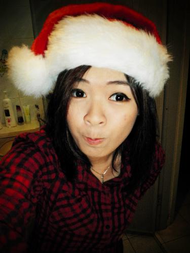 It's Christmas! Merry Christmas! - i love christmas day! :) im wearing the santa hat at my performing, it looks cute!haha!