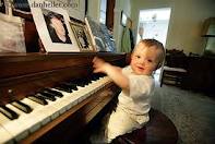 piano - piano is a kind of musical instrument