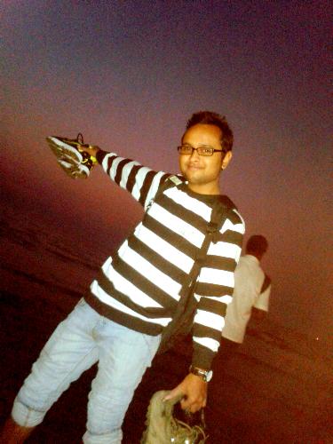 beauty of dawn... - This picture was taken a few days back while i was on a voyage in pursuit of peace,joy and happiness with one of my very close cousin brothers. The sea is not merely a geographic characteristic of mother nature ,it is much more than that. It may turn violent and cause irrepairable damage to the mankind or it can be as beautiful as one cannot resist himself from staring at it for hours.What do u say fellows?