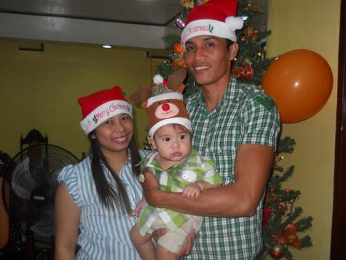Family Christmas picture - This a picture taken last December 24, 2011. This is My Son's first-ever Christmas Eve!