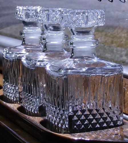 limo&#039;s carafes - Pretty carafes in my husband&#039;s limo. 