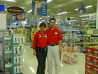 Toys R US Kids - How cute!!!  LOL.  Toys R us kids come in all sizes!!!  These two are just pals taking a picture.