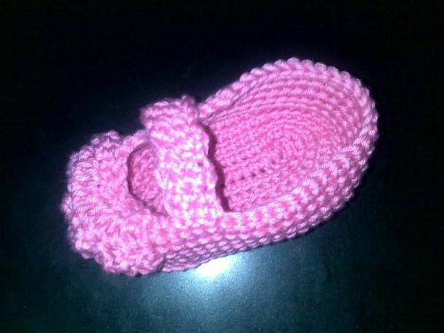 baby shoes - trying to make baby shoes for my niece