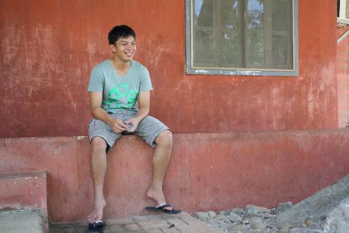 simple - a guy with a simple drea