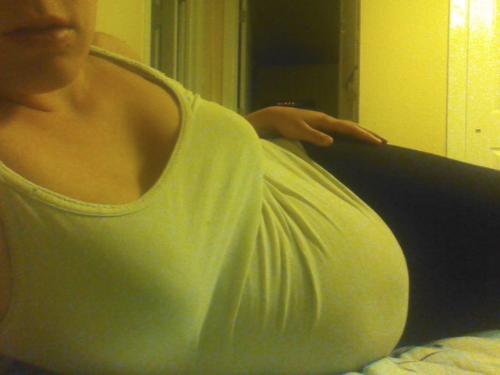34 wks - This is me at 34 wks pregnant.