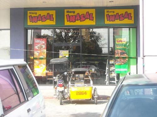 Mang Inasal - Edgar Sia II engaged in business at twenty years of age. He opened the first branch in December 2003 at the Robinson's Mall Carpark-Iloilo. The restaurant was instantly successful that it spread throughout most of the Visayas, to Mindanao, and then Metro Manila. It applied for franchise a couple of years later.