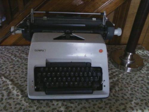 typewriter - my daugthers typewriter