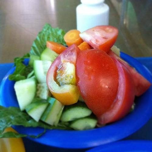 Simple veggie salad - Fresh and healthy