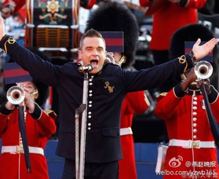 Robbie Williams - Robbie Williams's performance Robbie Williams - Robbie Williams's performance