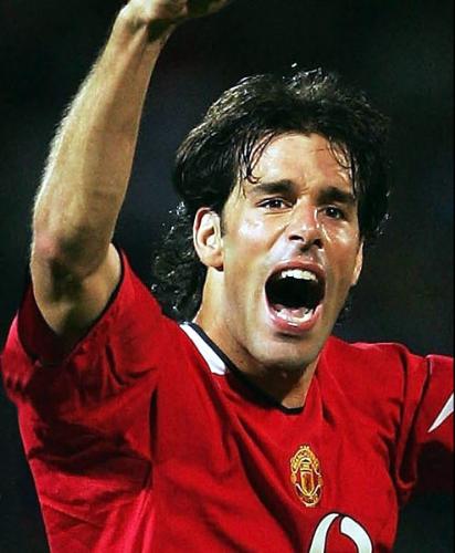 Ruud Van Nistelrooy would do more damages with bal - Ruud Van Nistelrooy would do more damages with balls fed by the midfielders