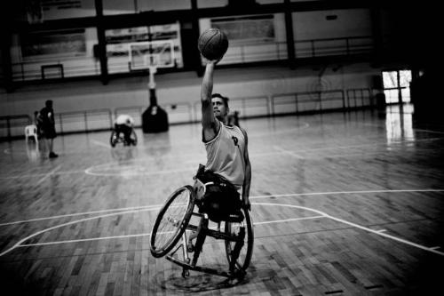 free wheel - http://www.google.com.ph/imgres?q=wheelchair+maneuver+images&hl=fil&sa=X&biw=1024&bih=497&tbm=isch&prmd=imvns&tbnid=7i1mXaqW7vrNHM:&imgrefurl=http://www.globalpost.com/dispatch/argentina/101022/photo-story-basketball-wheels&docid=DyTHCFbDnAcD6M&imgurl=http://www.globalpost.com/sites/default/files/imagecache/full-column/Photos-Argentina-basketball-wheelchair-2010-07-01-020.jpg&w=668&h=445&ei=0uM1UKeYKcTMmgWYuIH4BQ&zoom=1&iact=hc&vpx=394&vpy=163&dur=2778&hovh=183&hovw=275&tx=159&ty=105&sig=100094791570974980501&page=3&tbnh=117&tbnw=176&start=22&ndsp=15&ved=1t:429,r:7,s:22