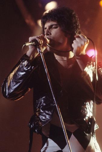 Freddie Mercury is the greatest - Just listen to h - Freddie Mercury is the greatest - Just listen to his 'Bohemian Rhapsody'!