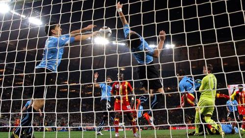 All purposeful Suarez's a player that modern manag - All purposeful Suarez's a player that modern managers like - can play goalkeeper as well!