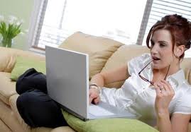 Internet Users - Woman in laptop.