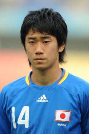 Shinji Kagawa - an asian footballer in MU..he is shorter player too..his tall is only 1,72 M