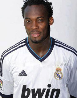 Michael Essien will make the left back position di - Michael Essien will make the left back position difficult for Marcelo to return