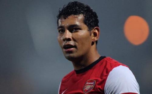 Andre Santos is a better after his swapping of shi - Andre Santos is a better after his swapping of shirts fiasco with RVP.
