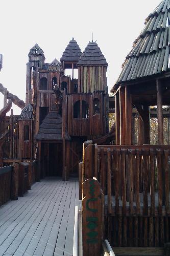 Nashville Play Area - Play area at the Nashville Zoo, November 2011. 