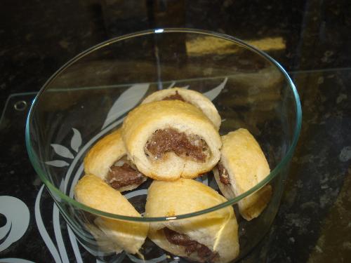 Mini Beef Wellingtons/Sausage Rolls! - Home-made Beef Sausage Rolls Mini Beef Wellingtons/Sausage Rolls! - Home-made Beef Sausage Rolls