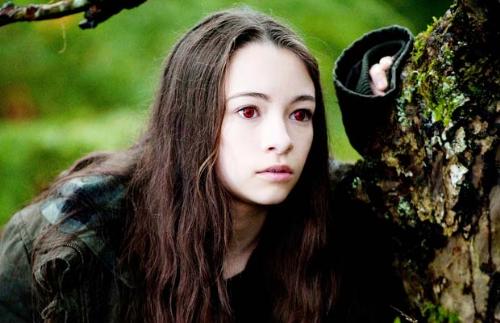 vampire girl - Jodelle Ferland as Bree