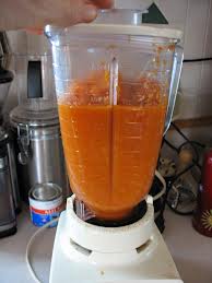 Blender with carrots - Due to an accident I had to eat salt smoothies. I found some tasty new recipes that I´d enjoy serving them as soups. Deliciuos