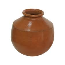 earth pot keeps water cool - the pots from fired clay keep water cool
