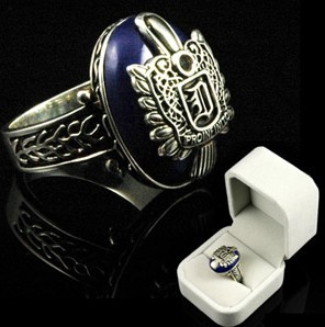 http://www.tungstenlove.com/the-vampire-diaries-damon-ring