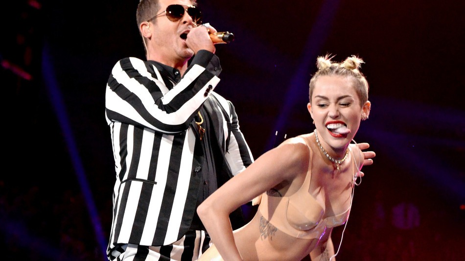 Miley Cyrus twerking with Robin Thicke at MTV VMA 2013