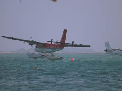 maldivian air taxi1 - sea plane