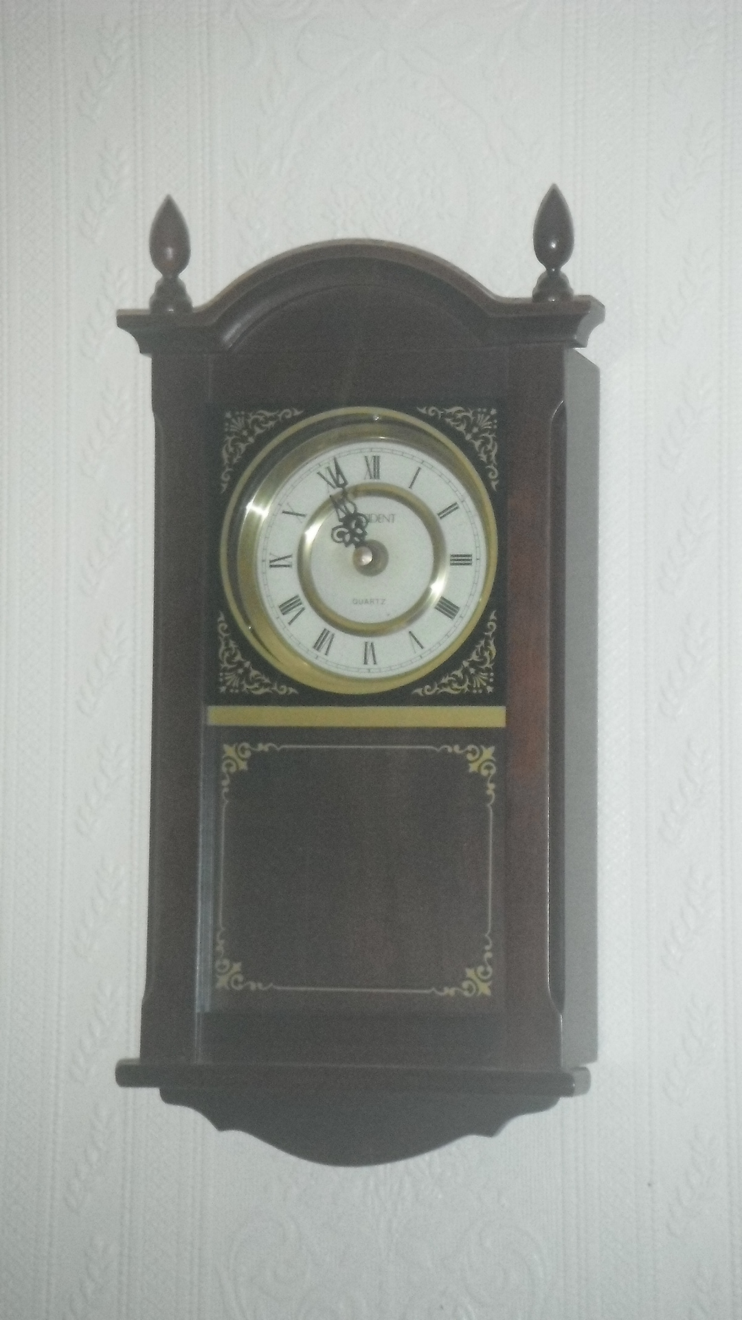 Photo – clock, taken by me. Photo – clock, taken by me.