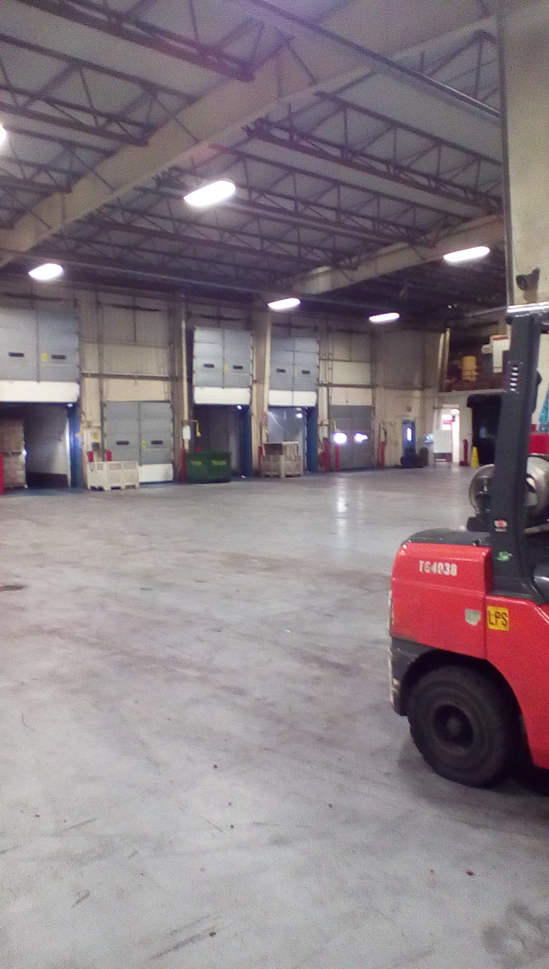loading area loading area
