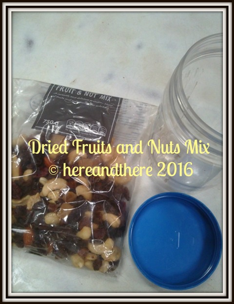 dried fruits and nuts mix @hereandthere2016 dried fruits and nuts mix @hereandthere2016