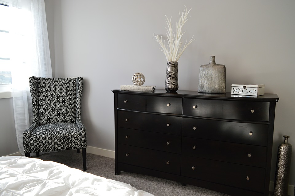 Bedroom image from Pixabay Bedroom image from Pixabay