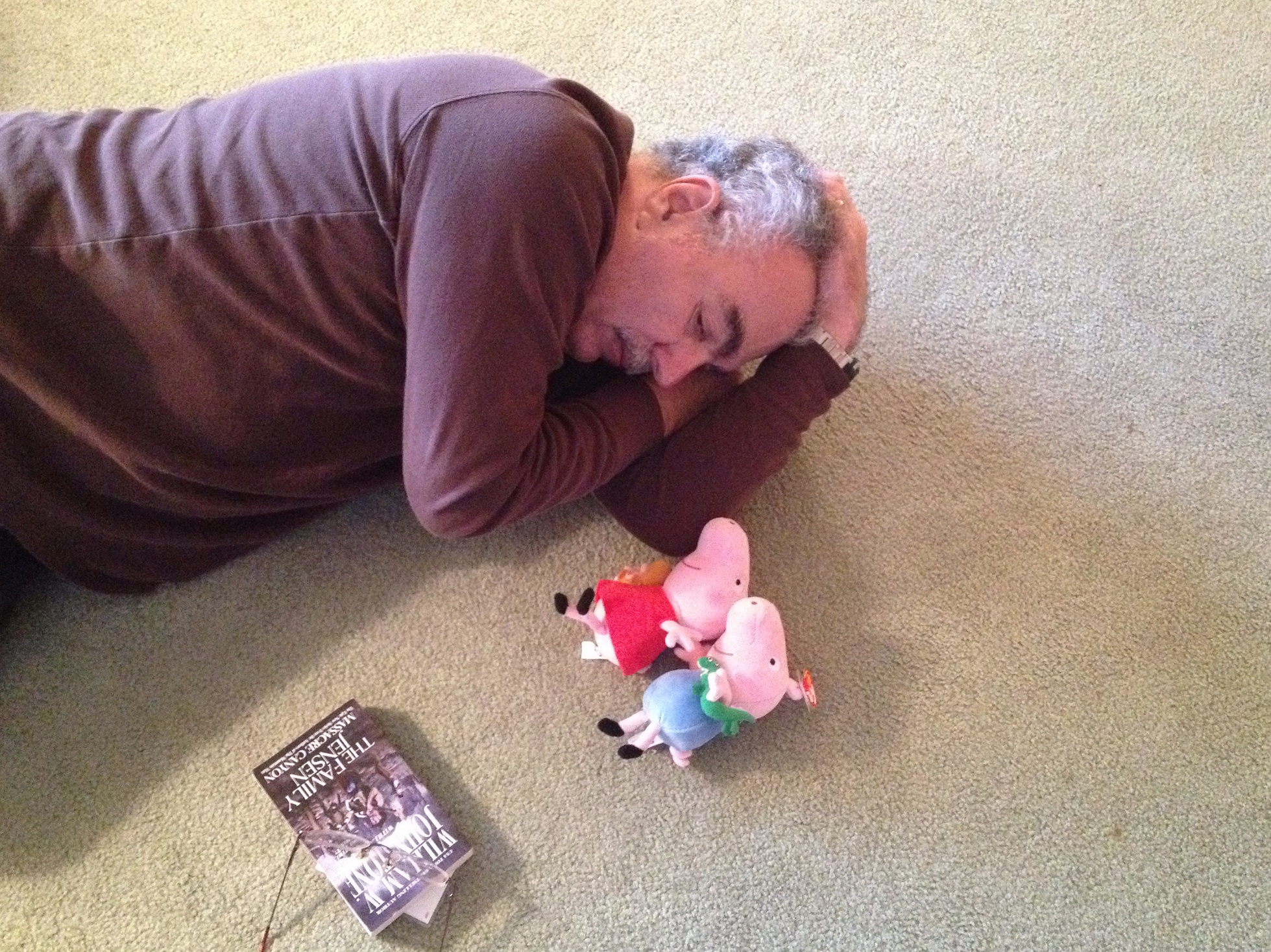 Al sleeping with Peppa and George Pigg Al sleeping with Peppa and George Pigg