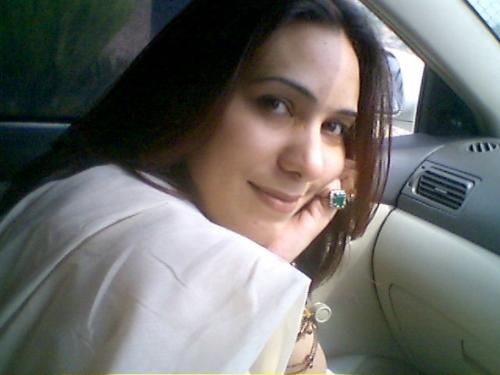 she is my best frien - i like hre