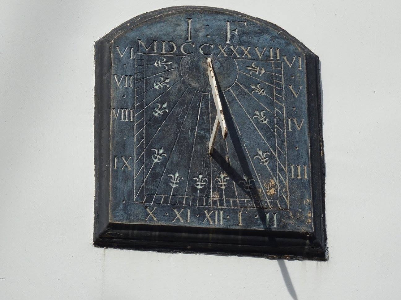 Sundial by frances