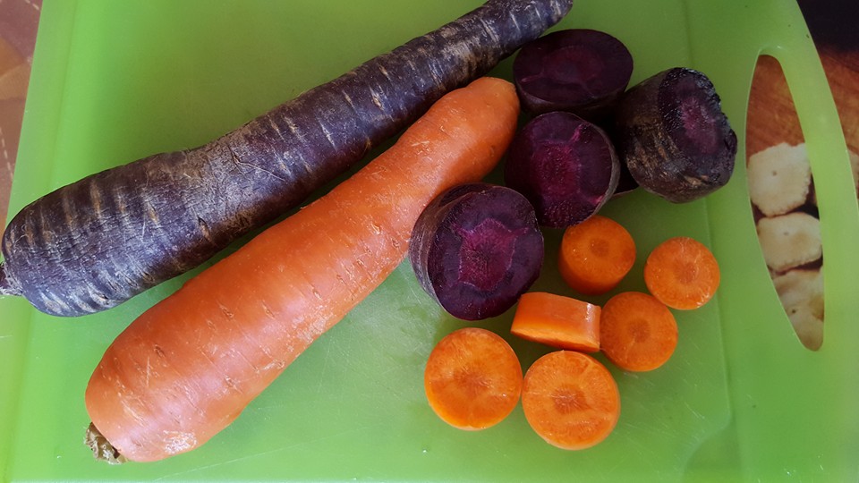 purple and orange carrots *epiffanie* purple and orange carrots *epiffanie*