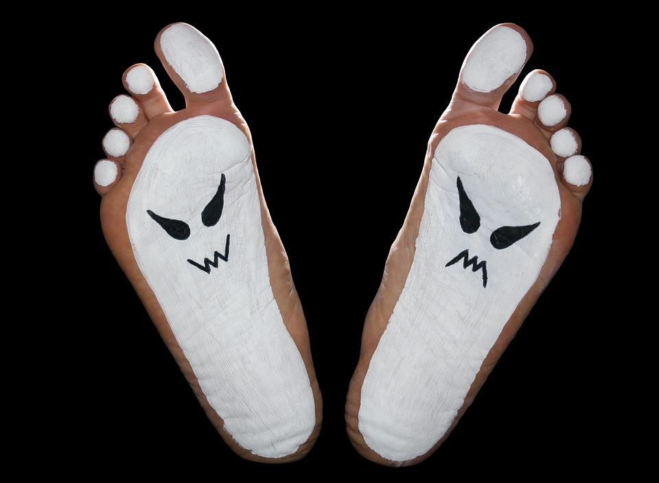 Photo is from https://pixabay.com/en/feet-foot-fun-funny-spirit-sole-1291548/ . Photo is from https://pixabay.com/en/feet-foot-fun-funny-spirit-sole-1291548/ .