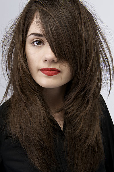 https://commons.wikimedia.org/wiki/File:Brunette_red_lipstick.jpg https://commons.wikimedia.org/wiki/File:Brunette_red_lipstick.jpg