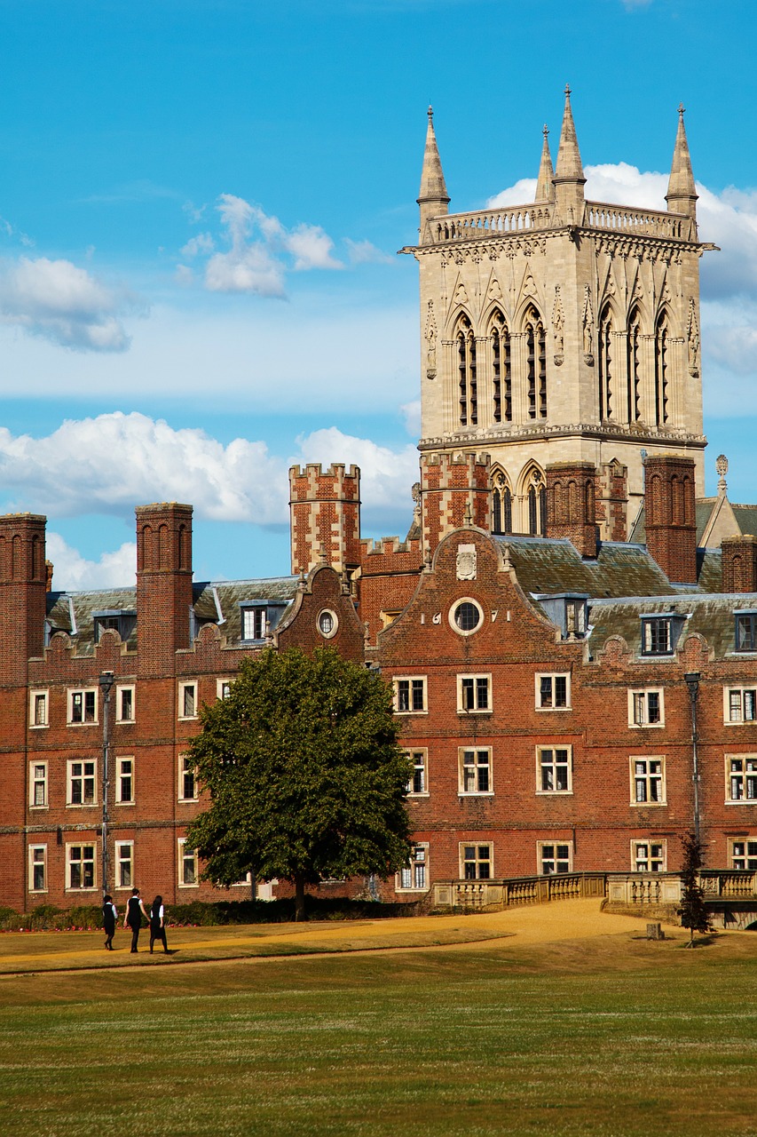https://pixabay.com/en/academic-architecture-building-17470/ https://pixabay.com/en/academic-architecture-building-17470/