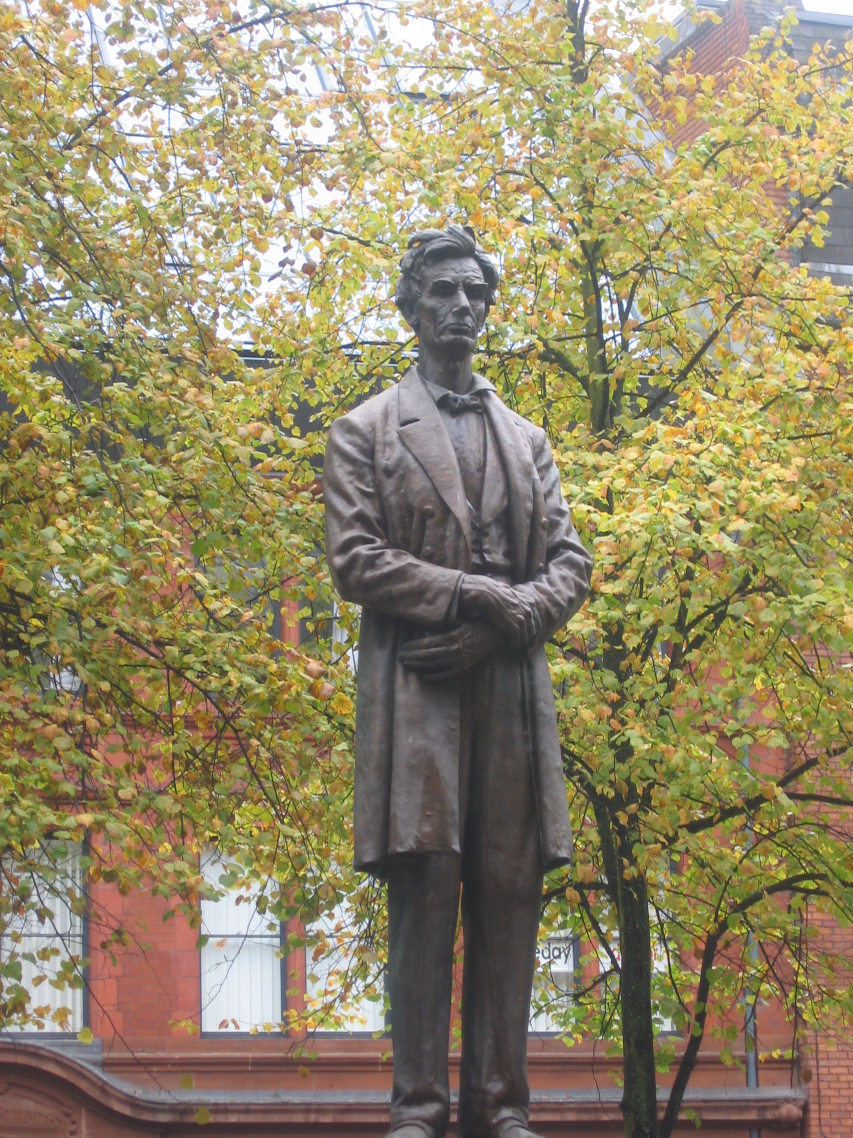 Photo taken by me – Statue of Abraham Lincoln - Manchester Photo taken by me – Statue of Abraham Lincoln - Manchester